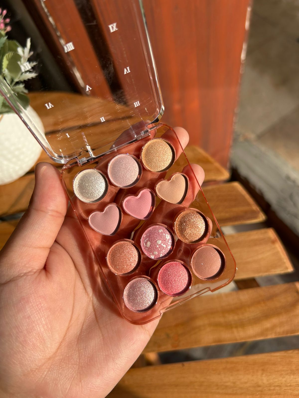 Mini eyeshadow palette