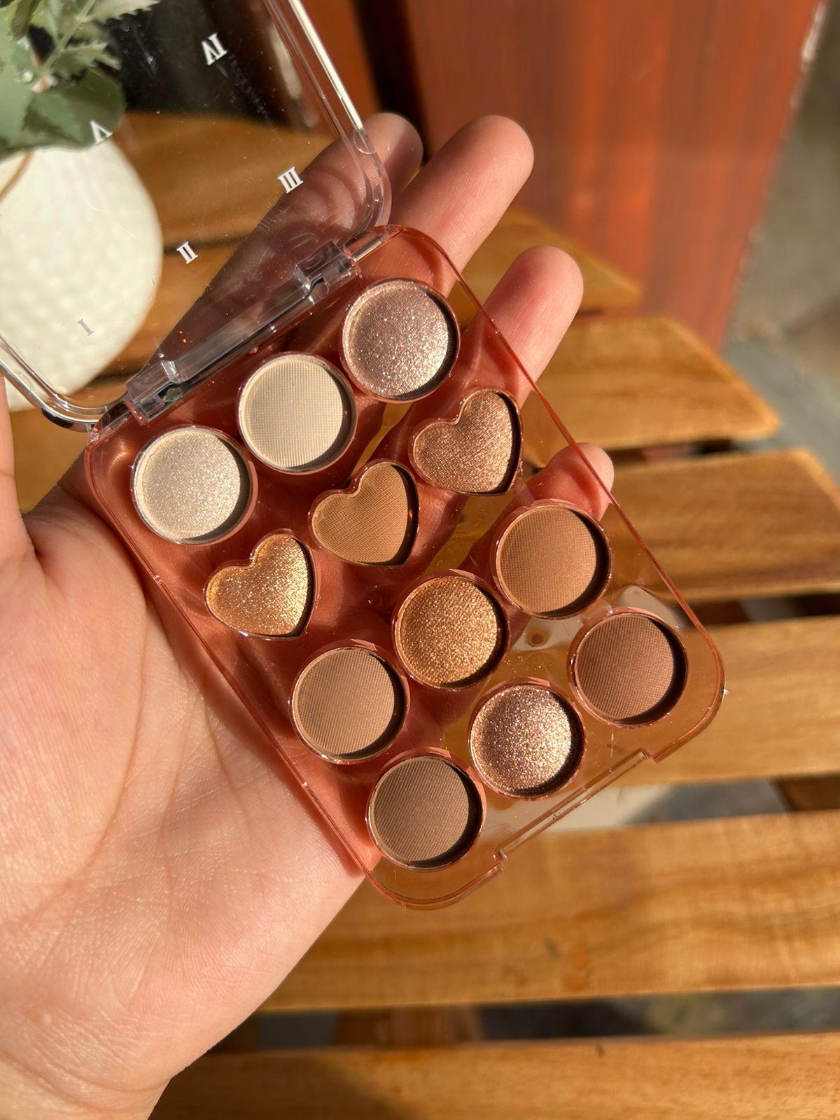 Mini eyeshadow palette
