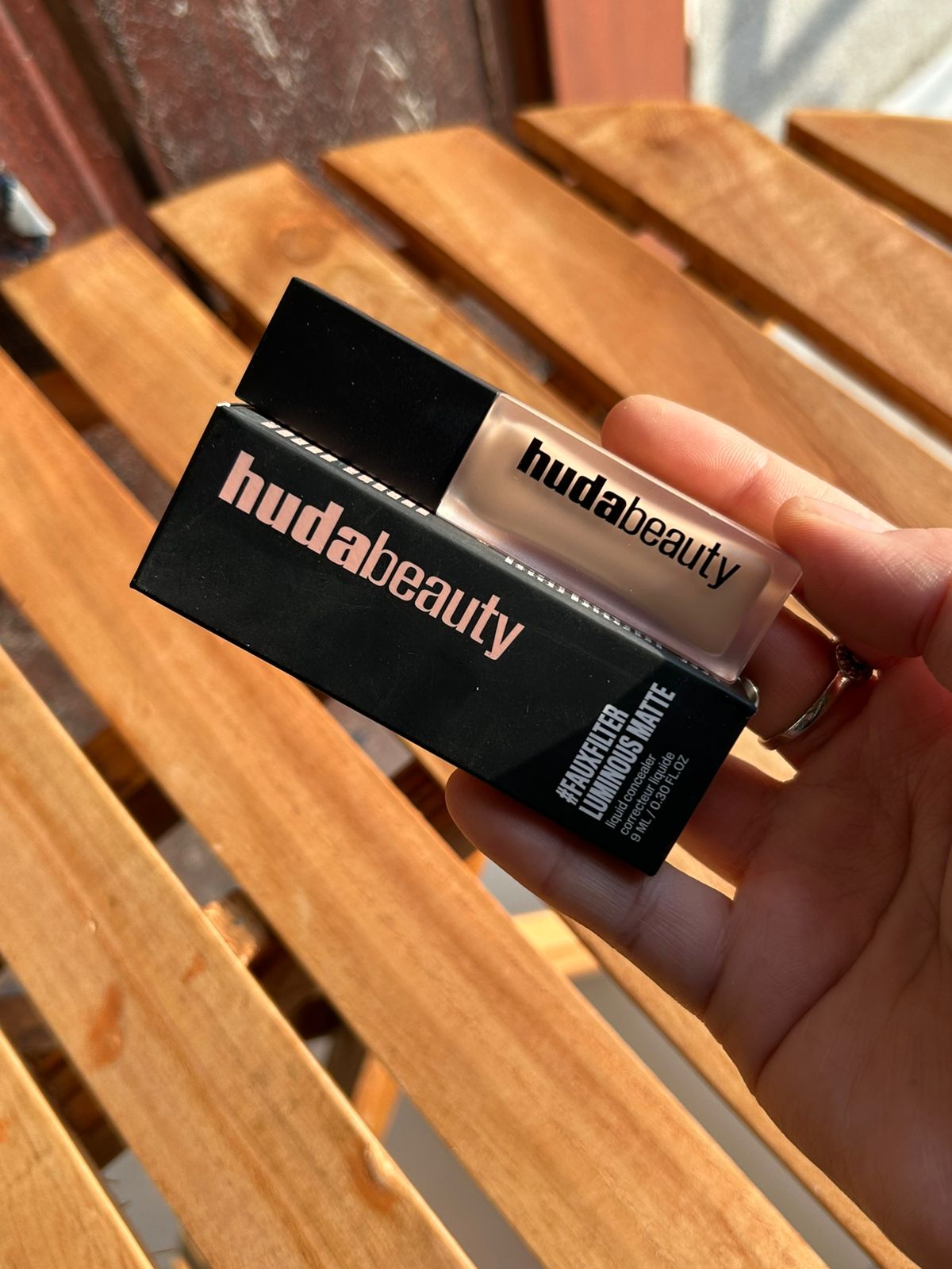 Huda Beauty Concealer