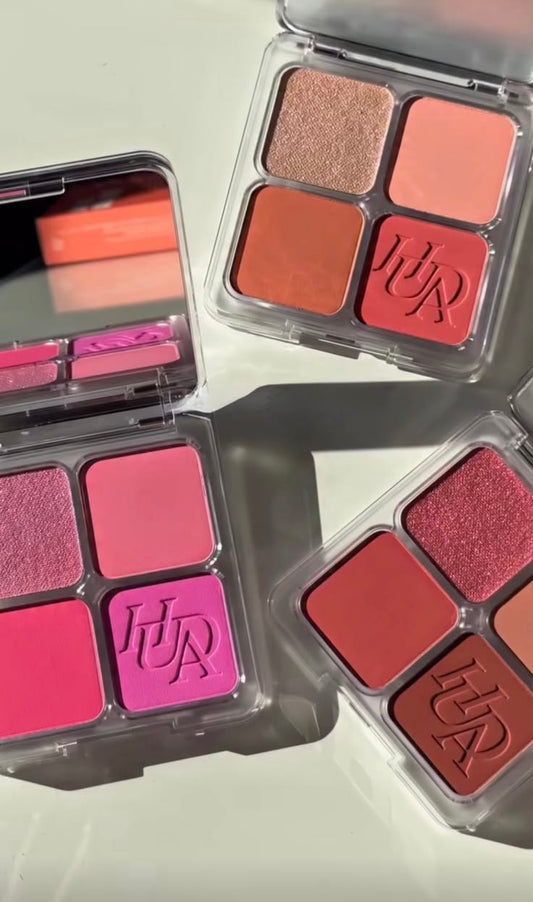 Huda beauty blush pallete